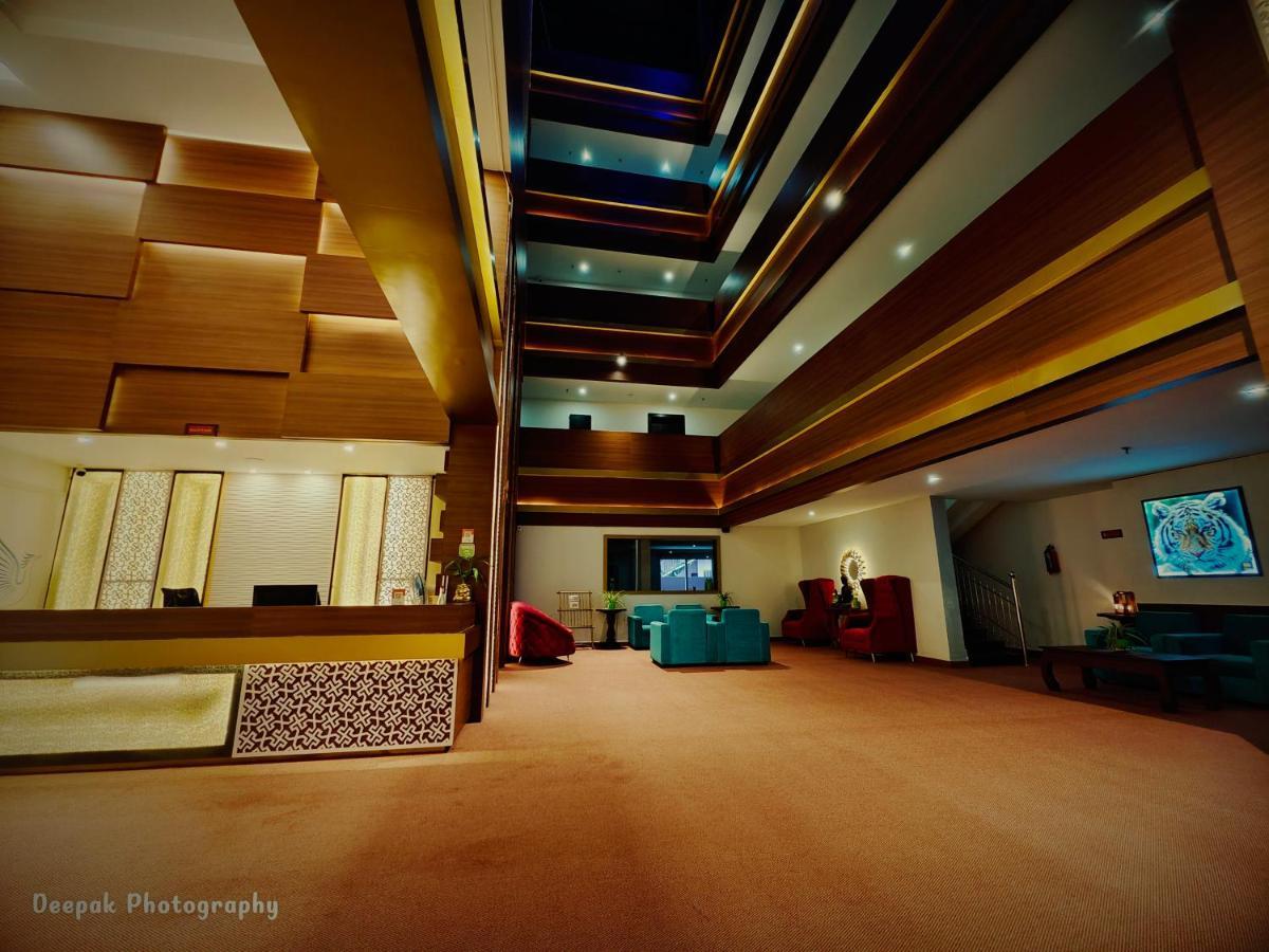 Hotel Tiger Trails Thekkady Esterno foto